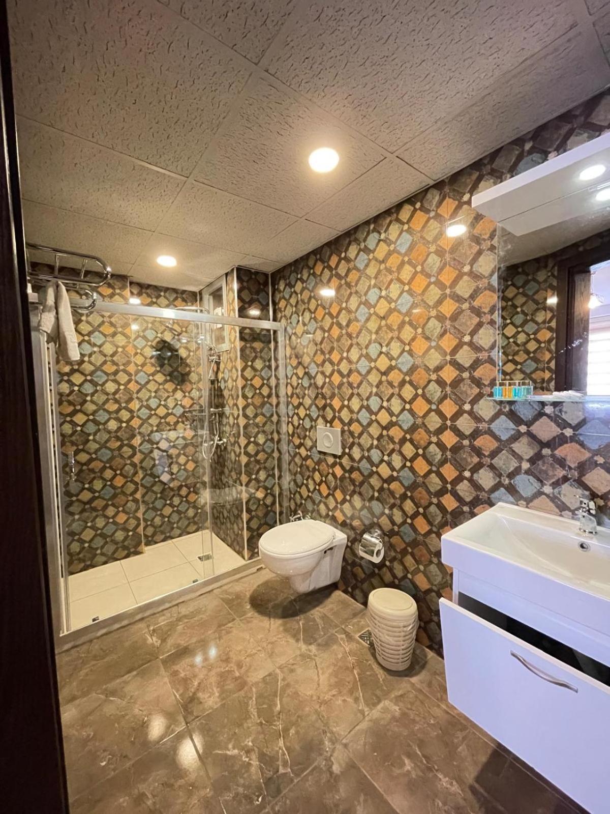 Ikarus Hotel Κουσάντασι Εξωτερικό φωτογραφία