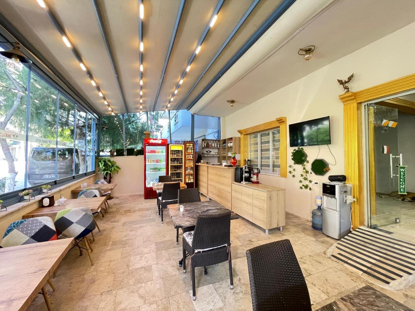 Ikarus Hotel Κουσάντασι Εξωτερικό φωτογραφία