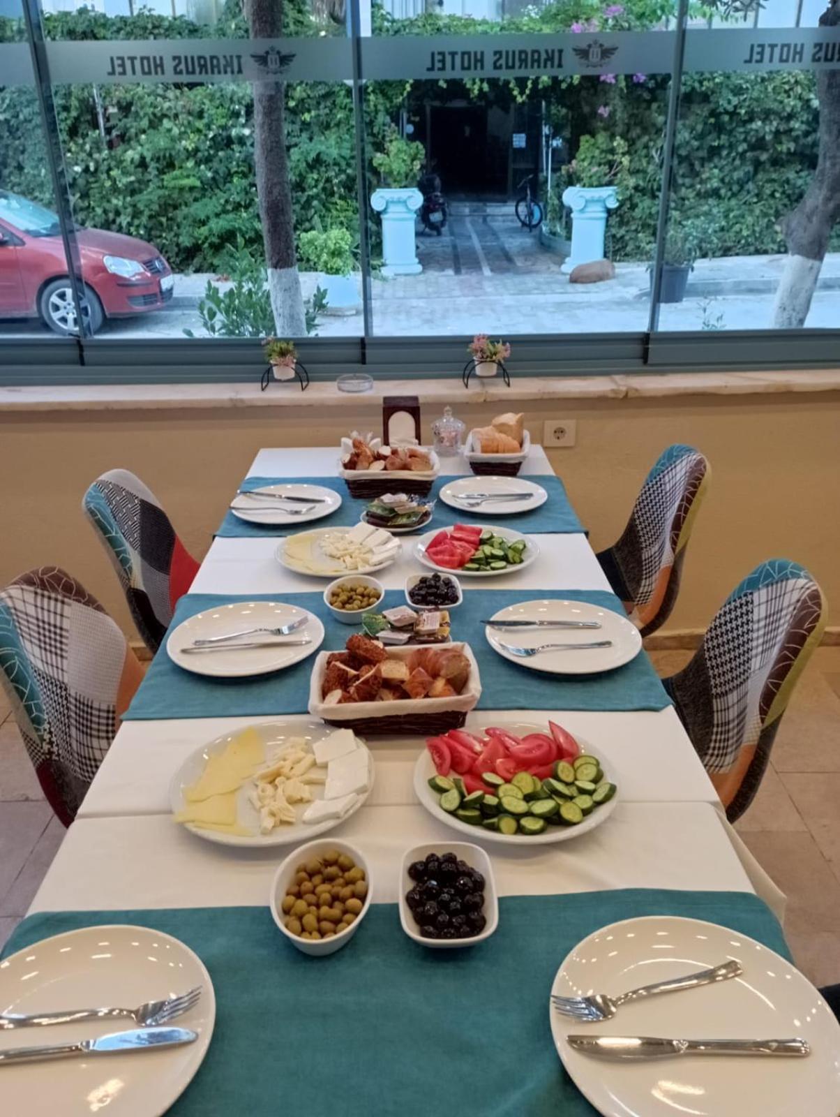 Ikarus Hotel Κουσάντασι Εξωτερικό φωτογραφία